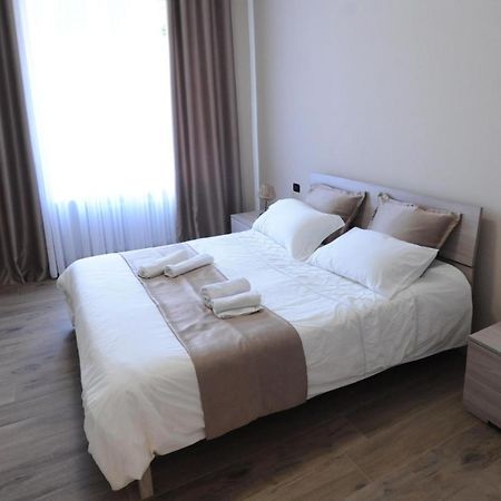 Happy House Lingotto Apartment Turin Bagian luar foto